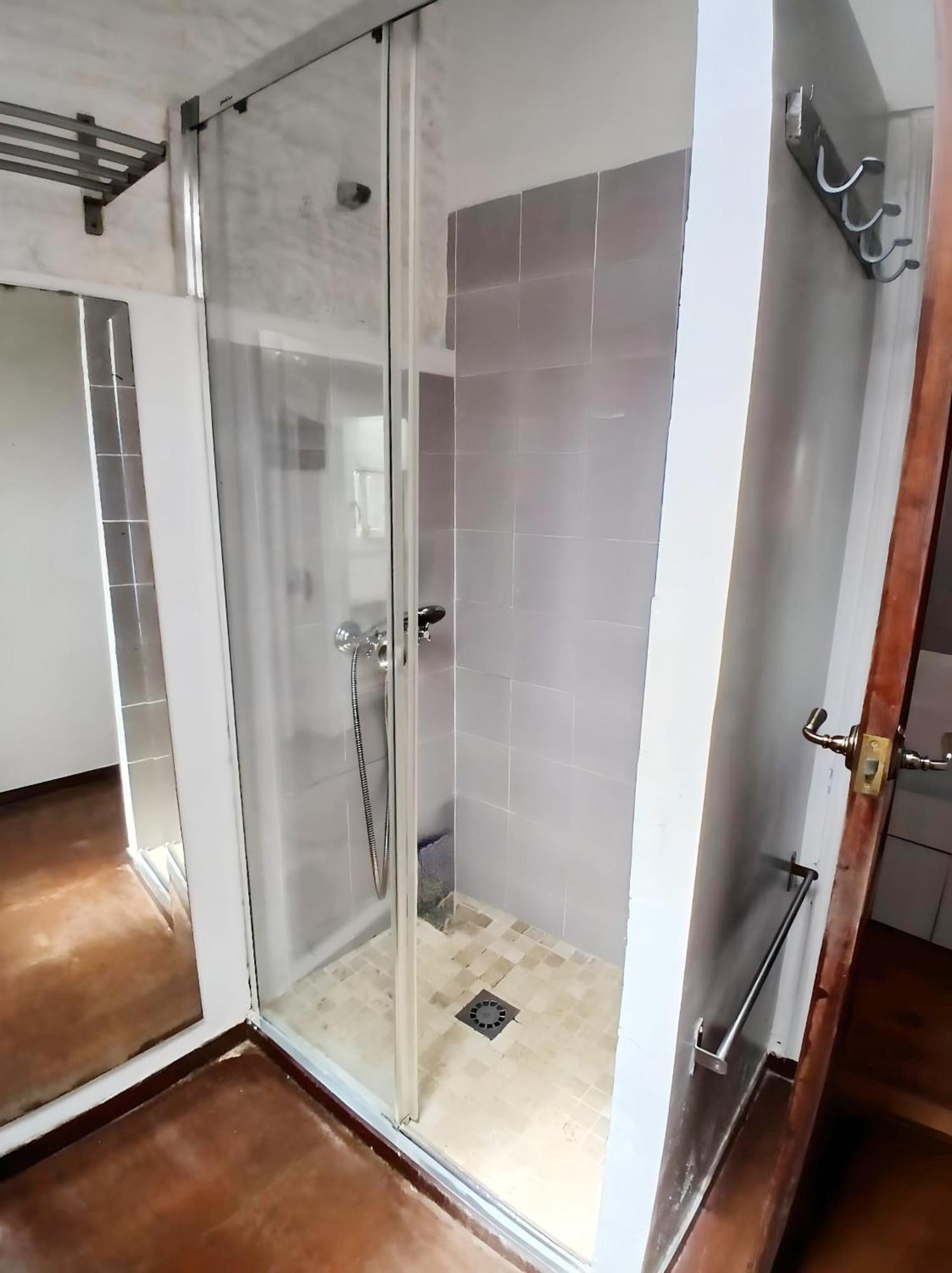 Estudio Ciutat Vella Al Lado De Jardines Del Turia Apartment Валенсия Екстериор снимка